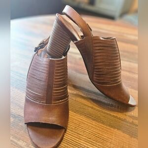 Lucky Brand High Heel Wedges Brown Shoes Leather Womens Size 9 EUC Cute 👡